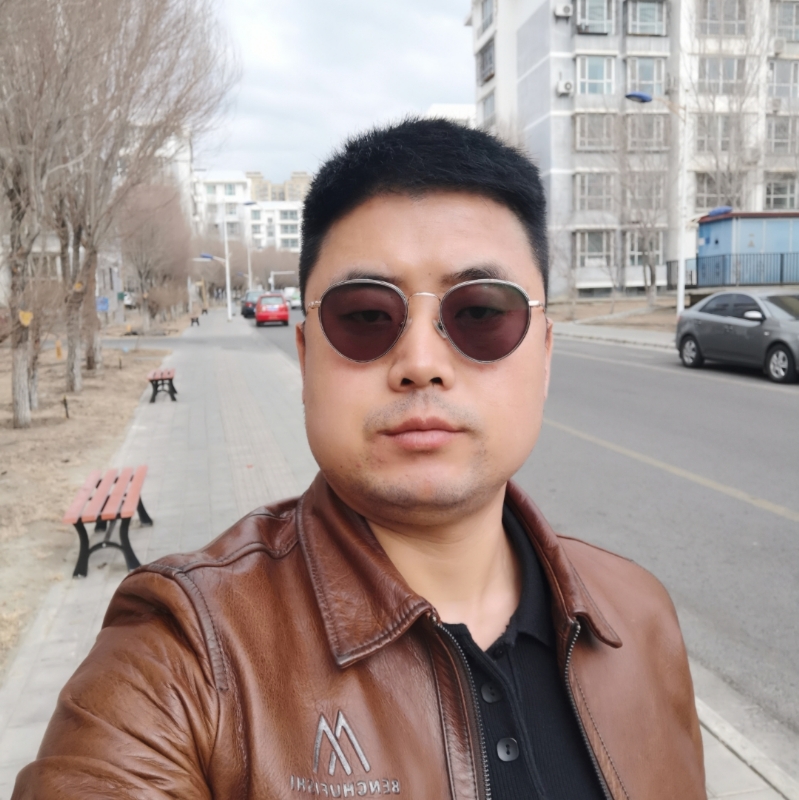 月下听风的第一张照片--东莞相亲服务中心