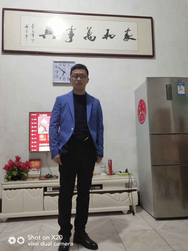 孤独的狼的第一张照片--东莞相亲服务中心