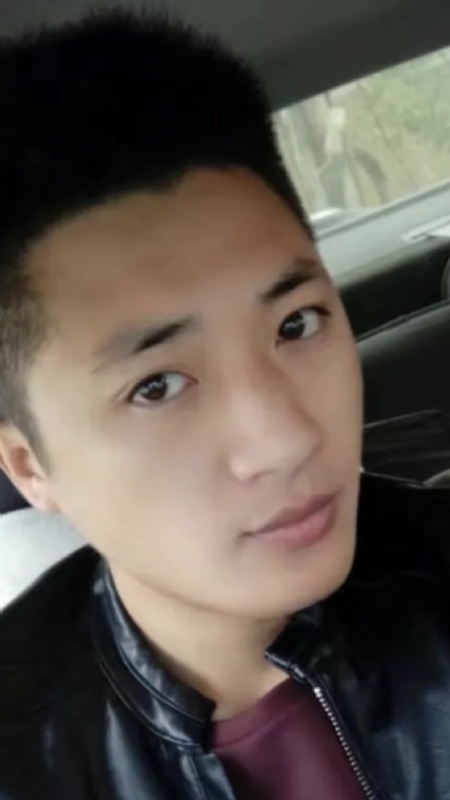 小汤米的第二张照片--东莞相亲服务中心