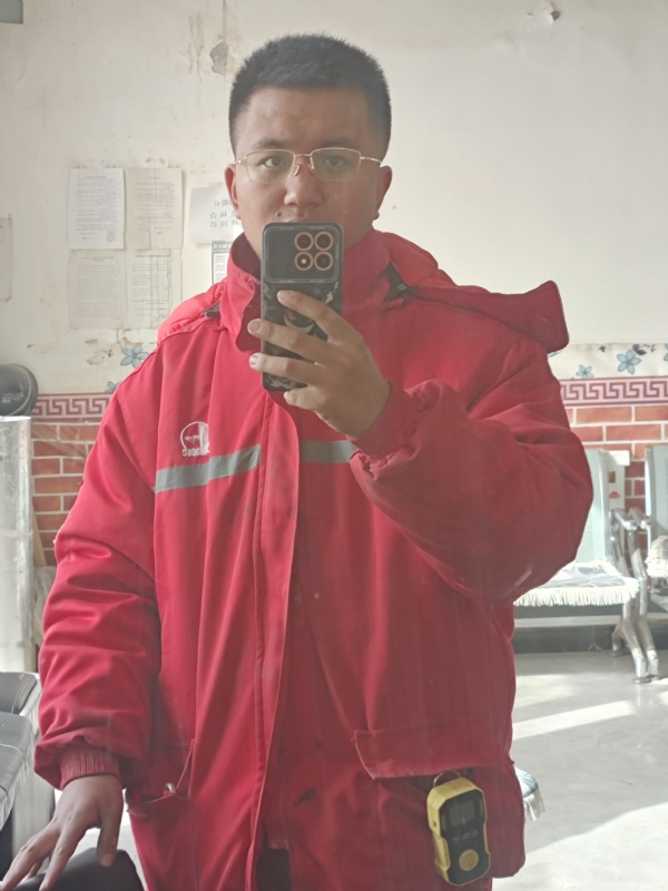 鹤某的第一张照片--东莞相亲服务中心