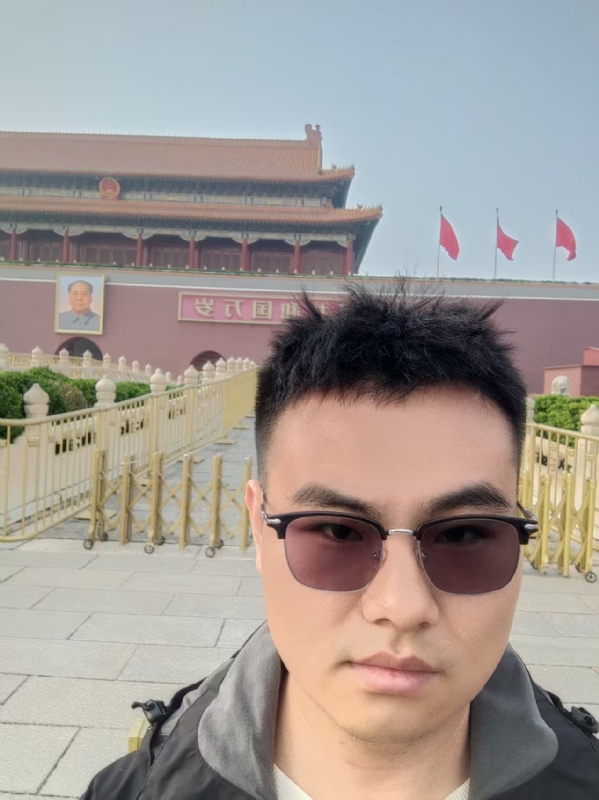 喧嚣的风的第一张照片--东莞相亲服务中心
