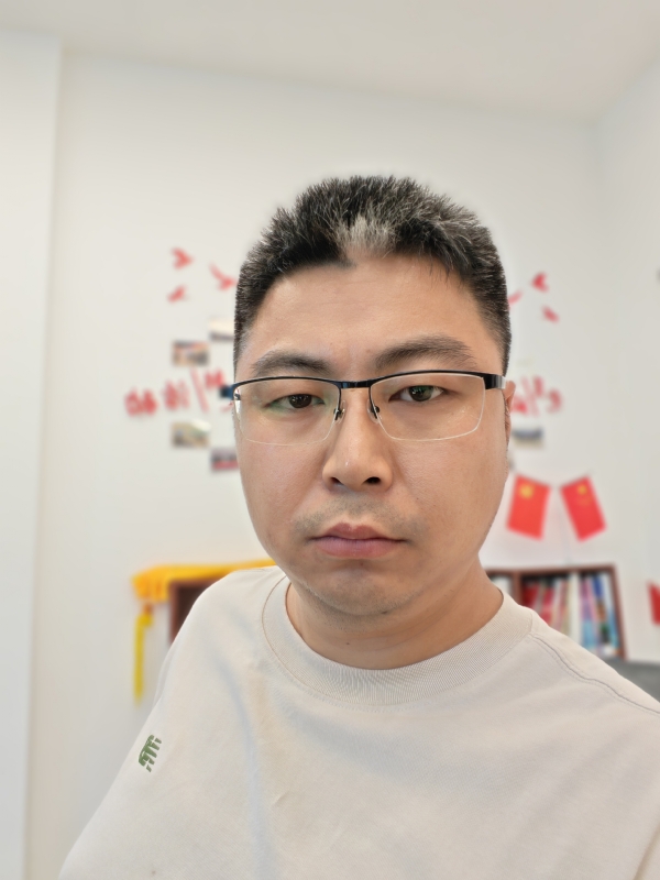 苦海寻舟的第一张照片--东莞相亲服务中心