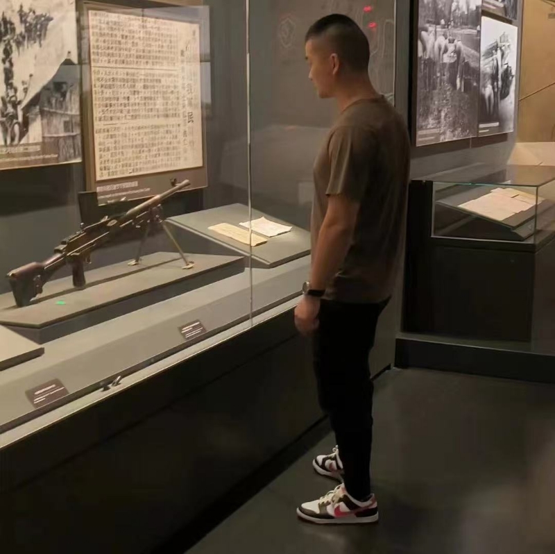 霸气的第一张照片--东莞相亲服务中心